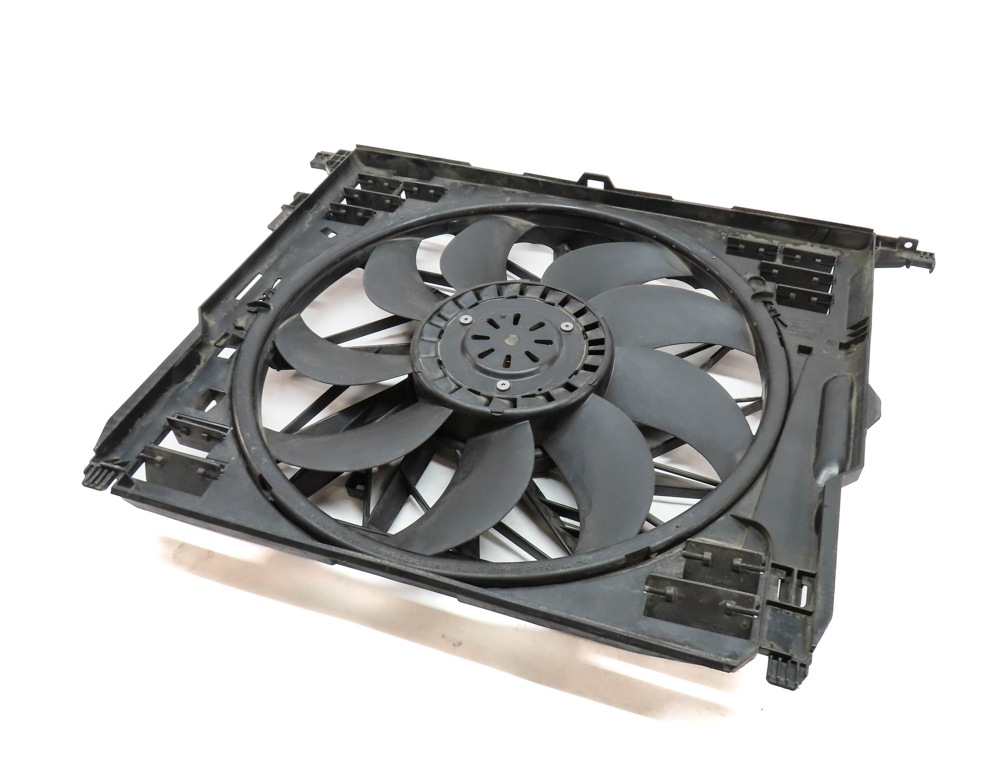 2010-2018 BMW 550i 550iGT 650i 750i B7 (F01 F06 F10) 850w RADIATOR COOLING FAN — exact item pictured